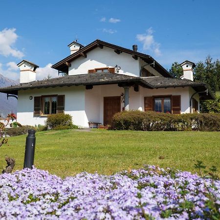 Villa Palma Colico Exterior photo